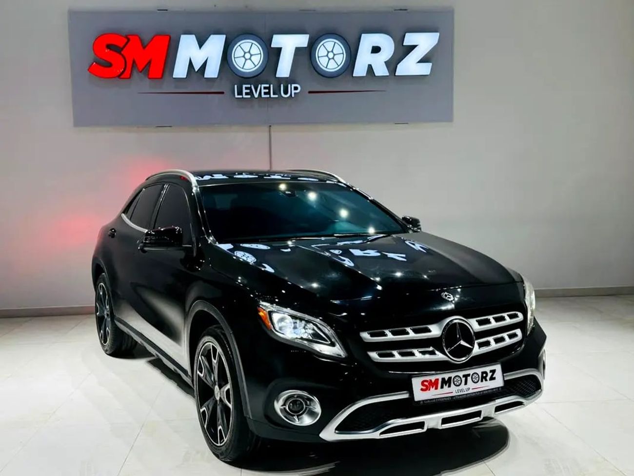 مرسيدس بنز GLA 250 Std 2.0L (208 HP)