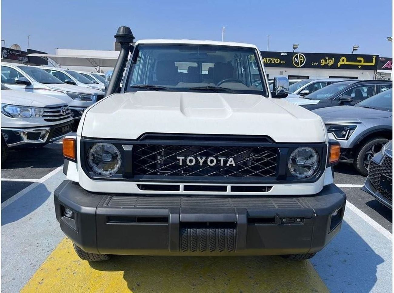 Toyota Land Cruiser 70 4,0L V6 A/T GAS LX