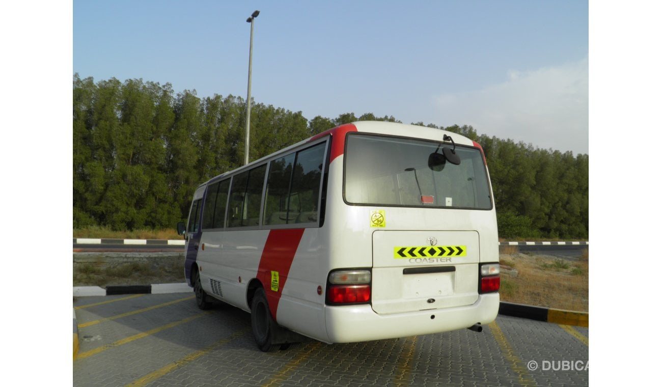 تويوتا كوستر 2012 (DIESEL) 27 seats Ref# 356