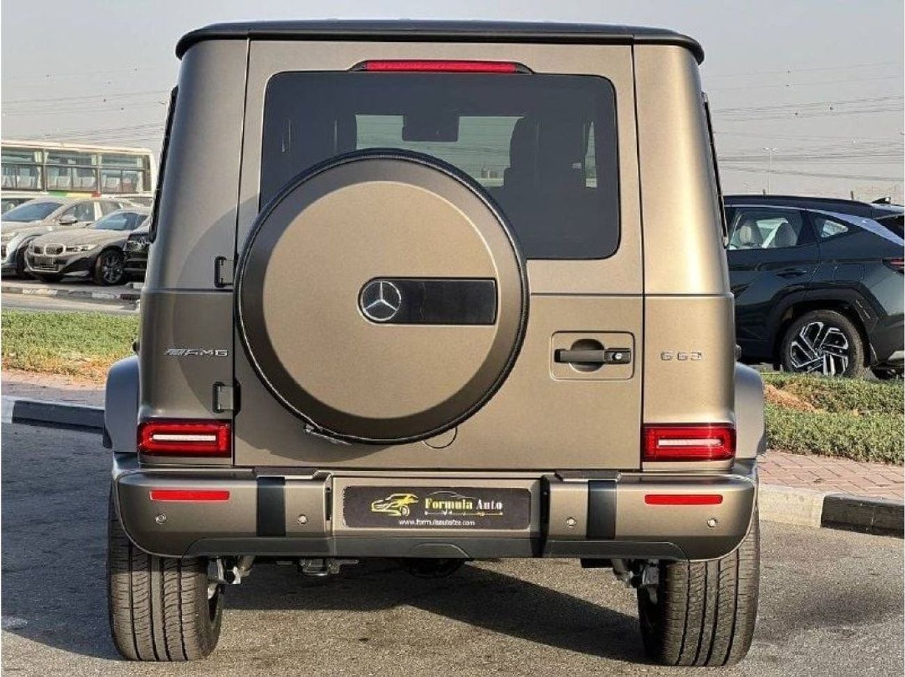 مرسيدس بنز G 63 AMG بريميوم + 4.0L V8 PTR A/T // 2022 // FULL OPTION WITH AMG KIT , 360 CAMERA // SPECIAL OFFER // BY FO