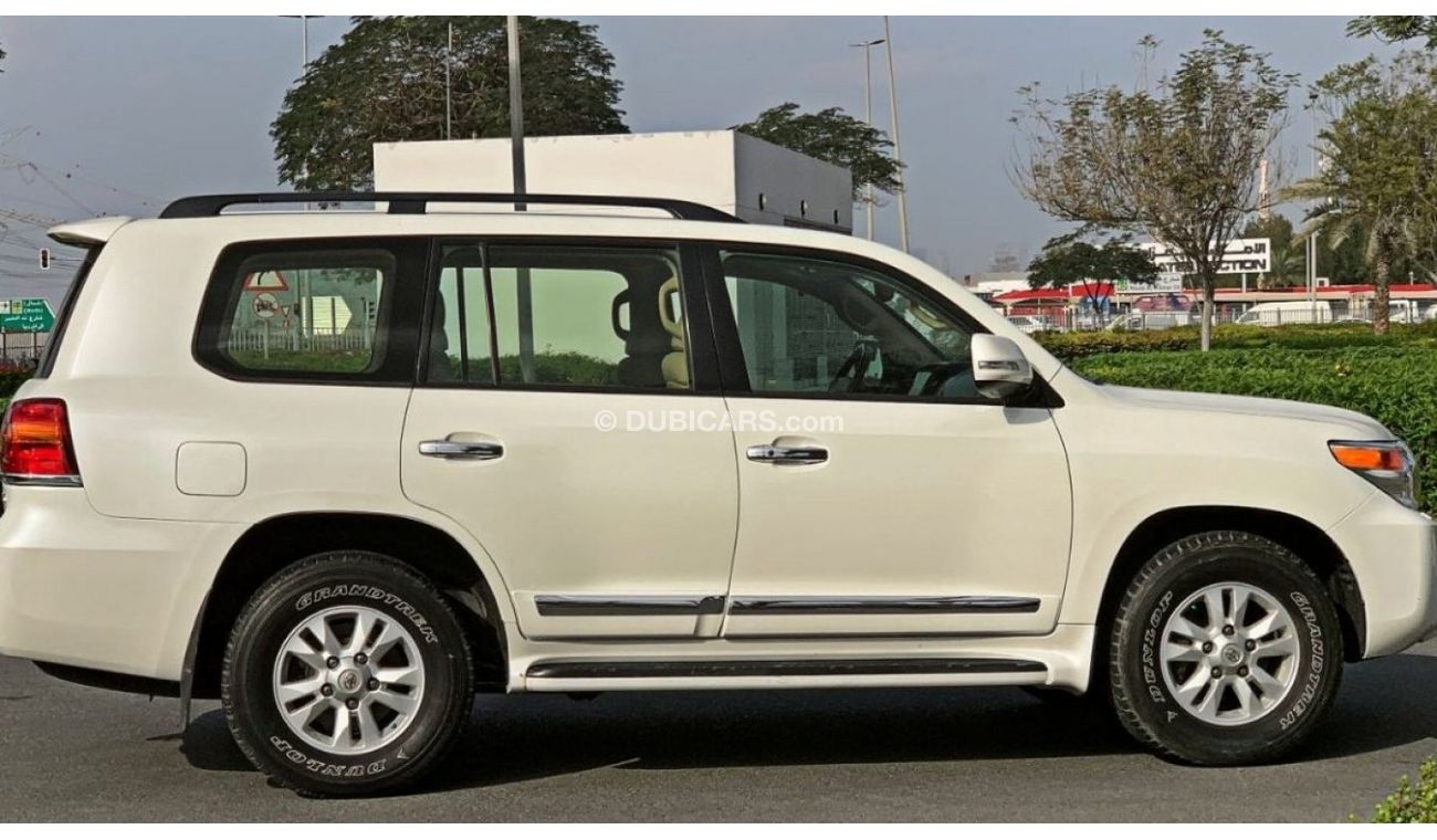 Toyota Land Cruiser GXR Excellent condition