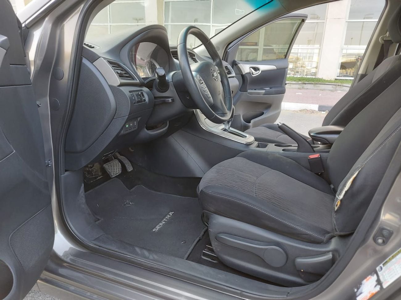 Nissan Sentra SV 1.6L (113 HP)