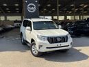 تويوتا برادو V6 4.0L / GCC / 4X4 / BIG SCREEN / FRIDGE / 7 SEATER / IN PERFECT CONDITION