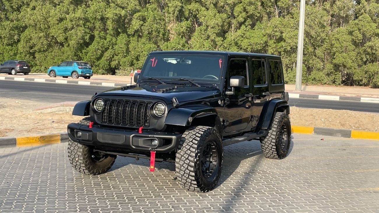 Jeep Wrangler Unlimited Big Bear 3.6L M/T
