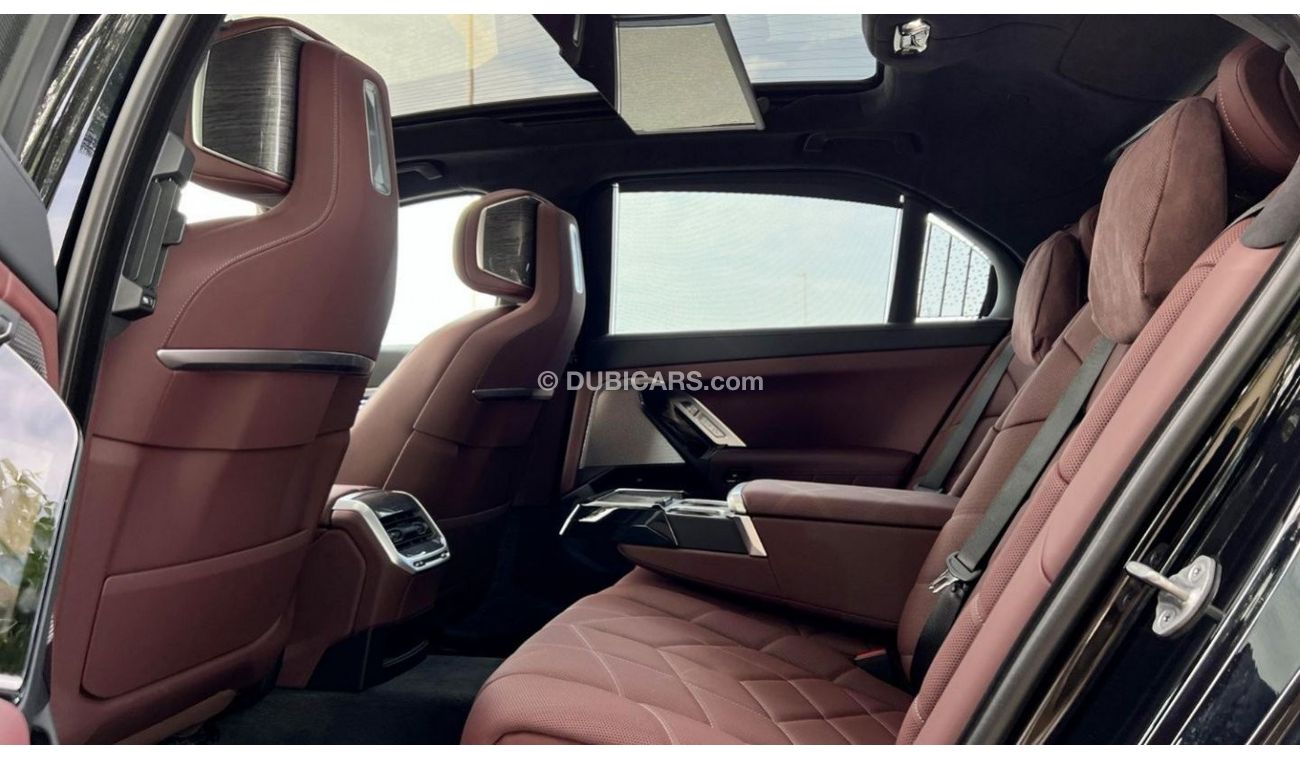 بي أم دبليو 740Li 3.0L 6 Cylinders GCC Brand New