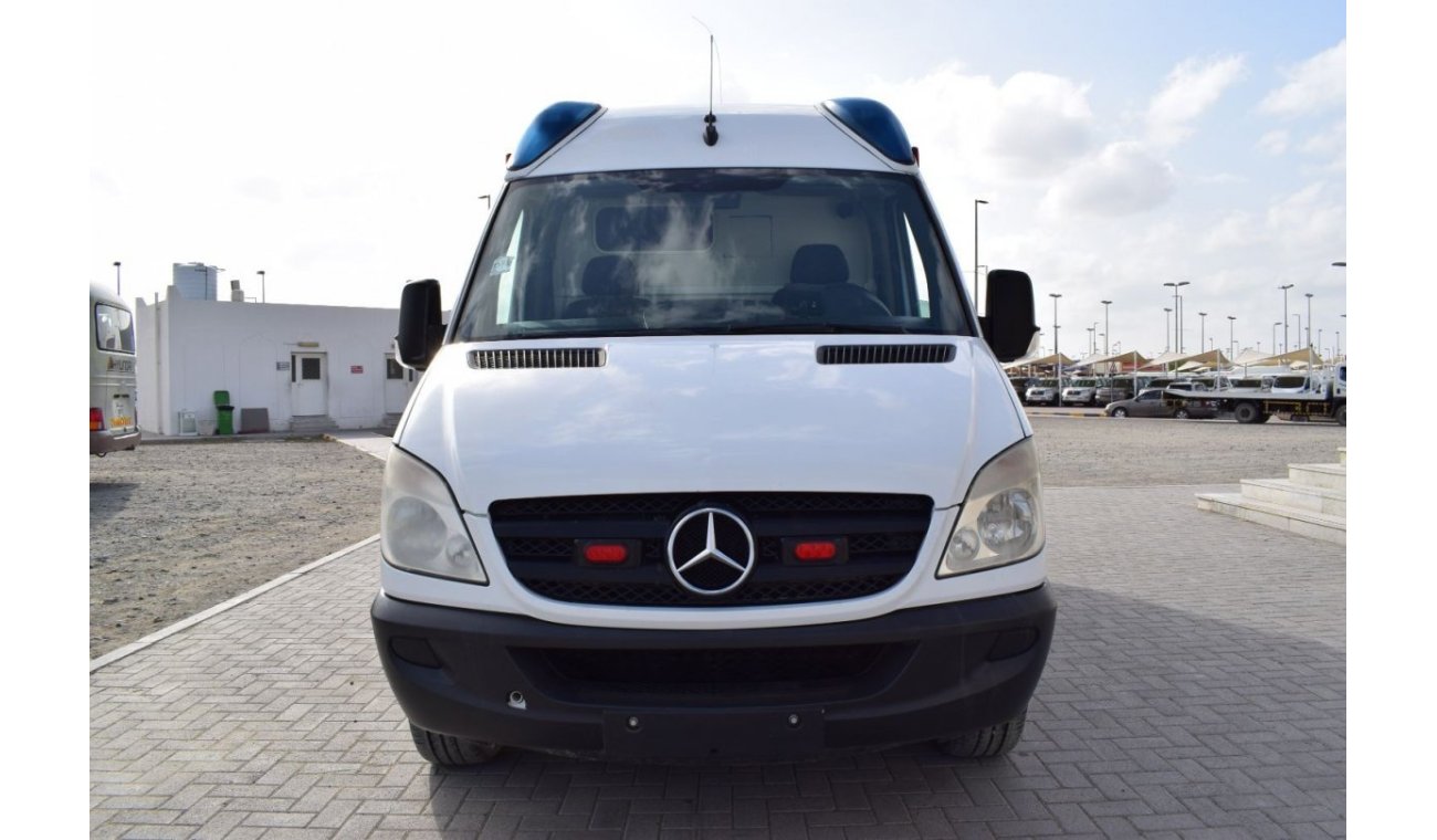 مرسيدس بنز سبرينتر Mercedes Benz Sprinter Ambulance, Model:2009. Free of accident with low mileage