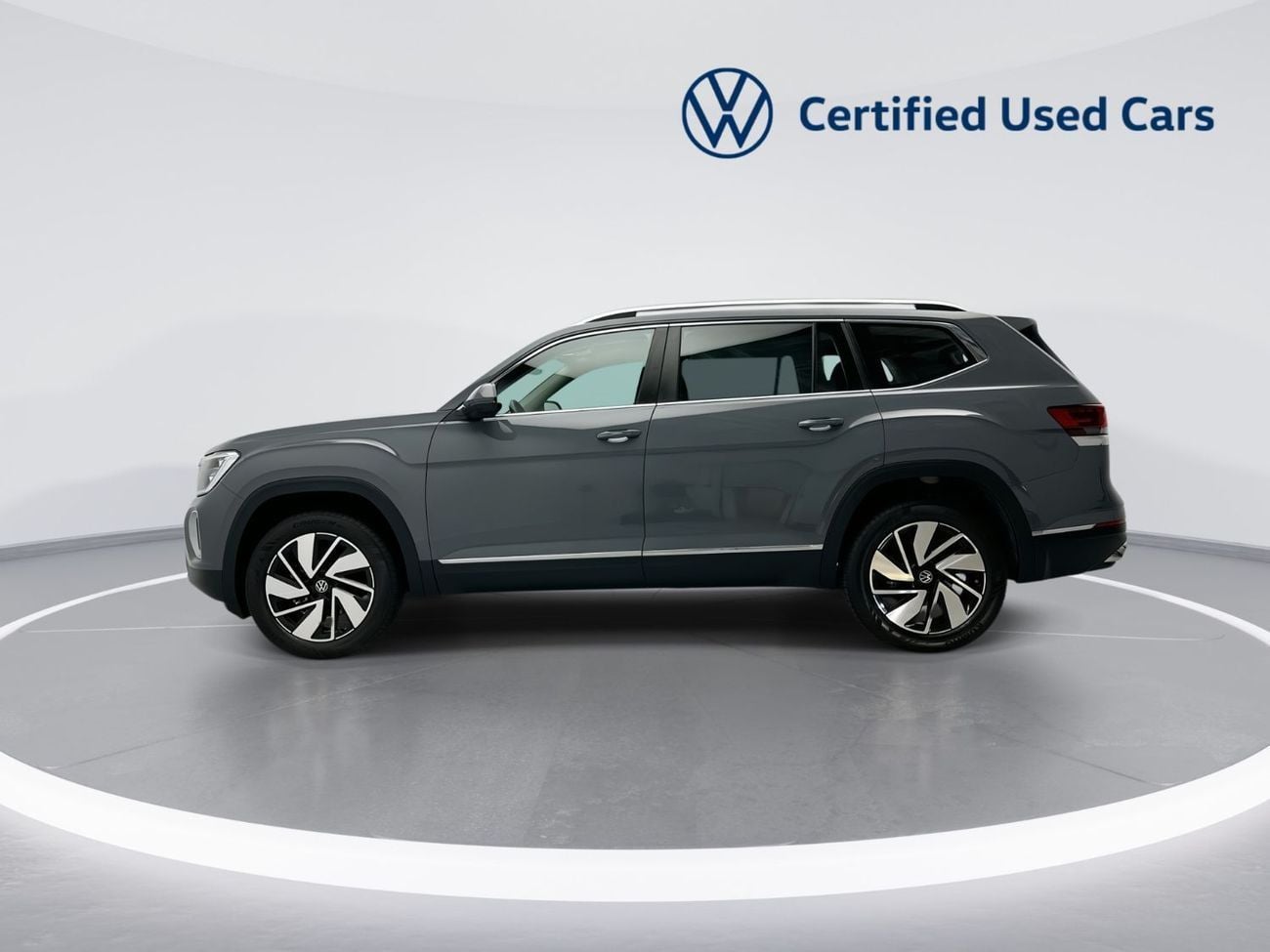 Volkswagen Teramont Comfortline 2.0L (Ref#53632) - 34,100 AED SAVINGS from New Car
