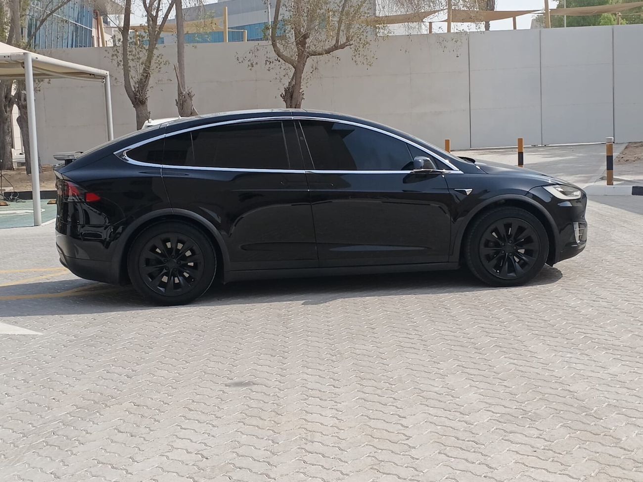 تسلا موديل اكس