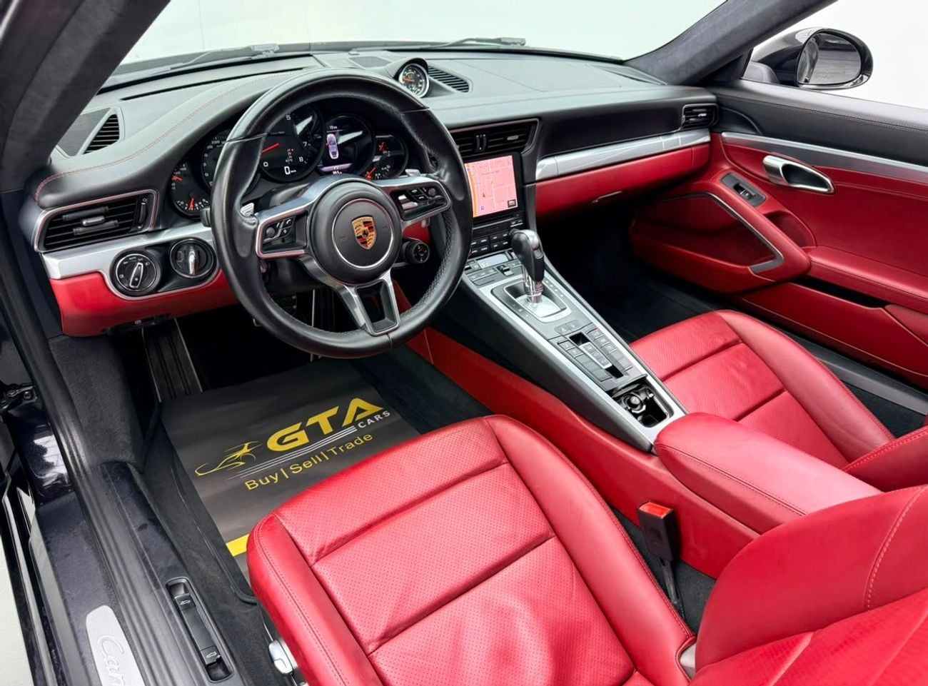 Porsche 911 CARRERA S 2018 Porsche 911 Carrera S, Full Service History, Sport Chrono Package, Excellent Condition, GCC
