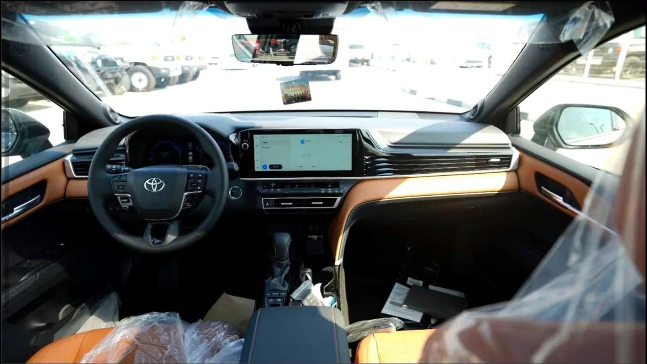 Toyota Camry LUMIERE HEV Lumiere 2.5L HYBRID | GCC Specs | Brand