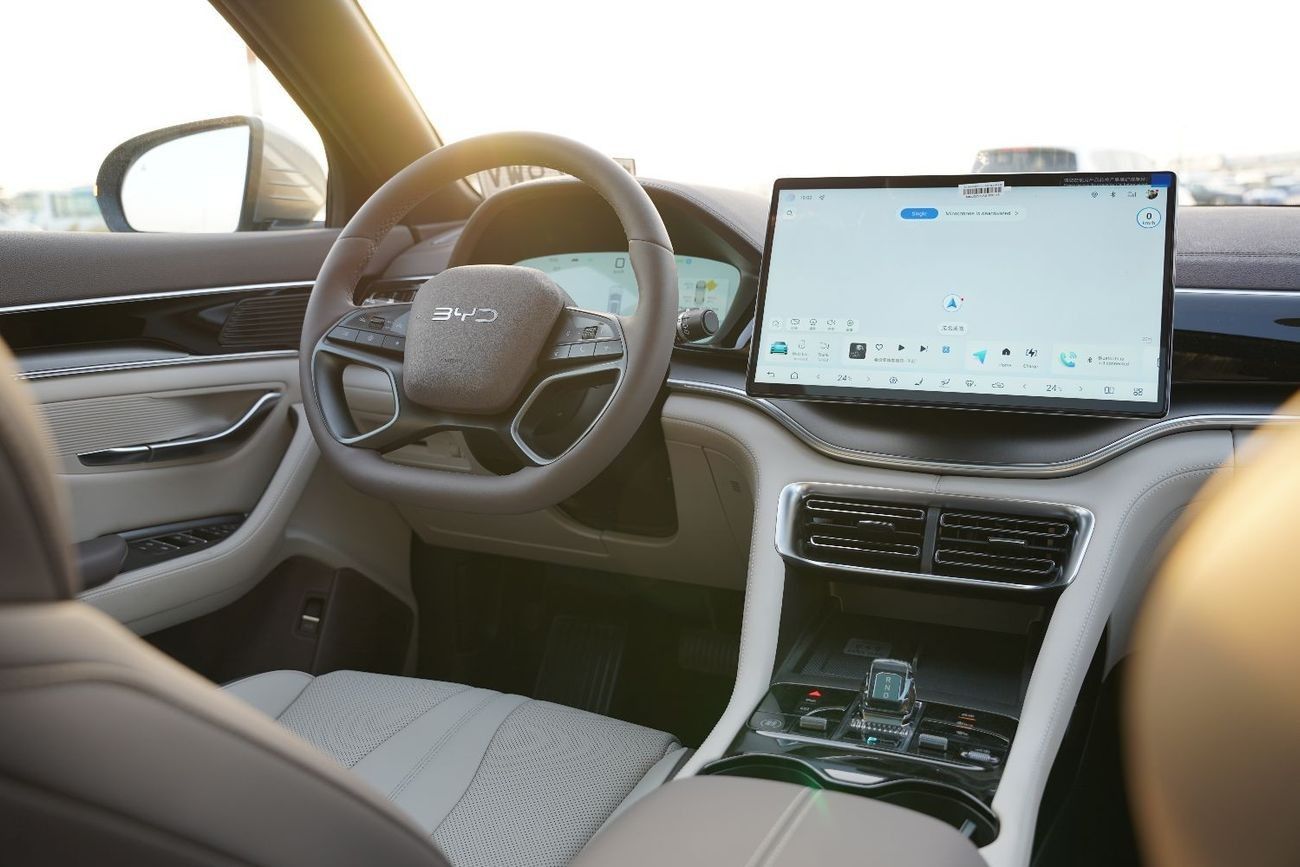 بي واي دي سونغ بلس 2025 BYD Song Plus Smart Driving Edition 605km Flagship Silver 0Km