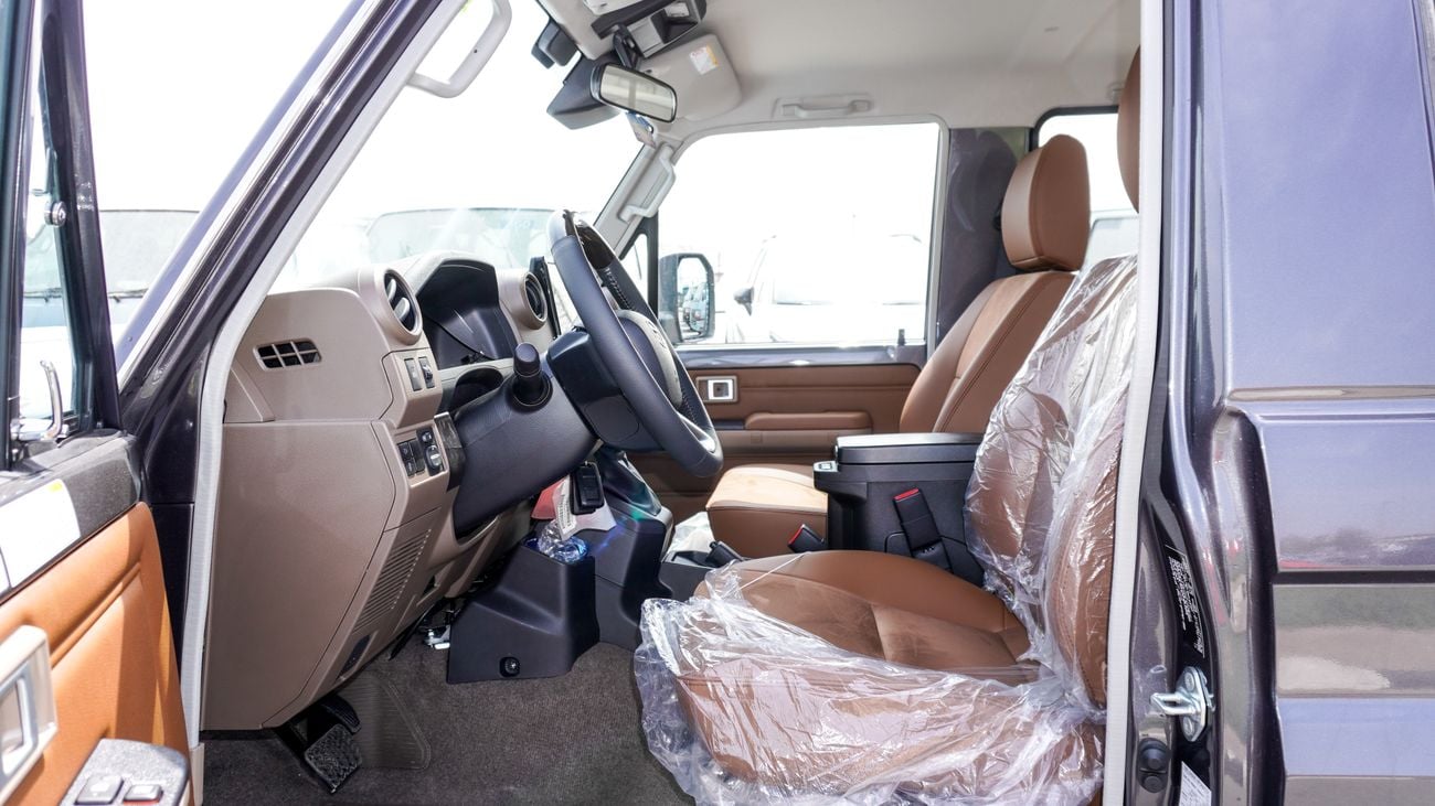 Toyota Land Cruiser 70 LX 2.8 L d