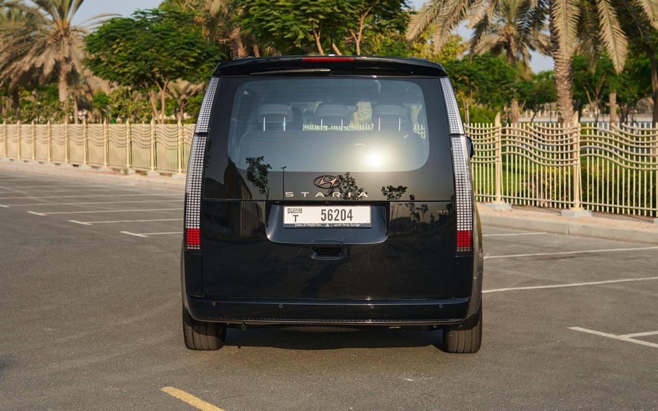 Hyundai Staria 3.5L Luxury (7 Seater)