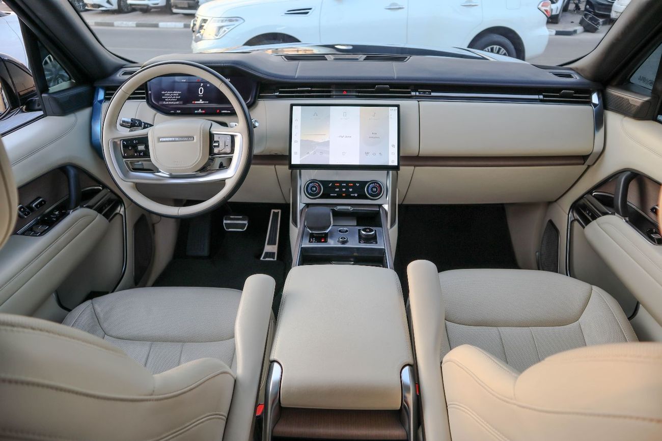 Land Rover Range Rover LWB Autobiography P400 3.0L LWB Autobiography P400 4.4L 2022 Land Rover Range Rover Autobiography 4.