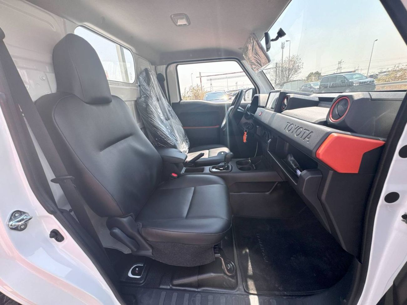 Toyota Tamaraw 2025 TOYOTA HILUX TAMARA S/CAB P/UP 4X2 2.4L DIESEL AT DROPSIDE BRAND NEW 0KM