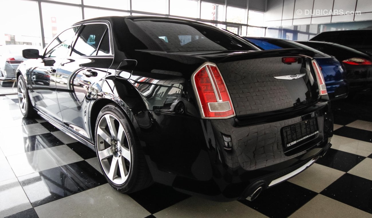 Chrysler 300C SRT8