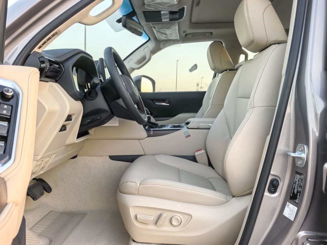 Toyota Land Cruiser GXR, 4.0L, 2026MY