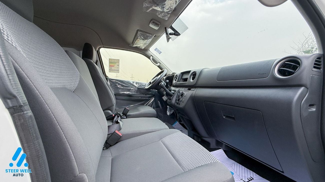 نيسان أورفان NV350 Highroof Delivery Van GCC Manual White