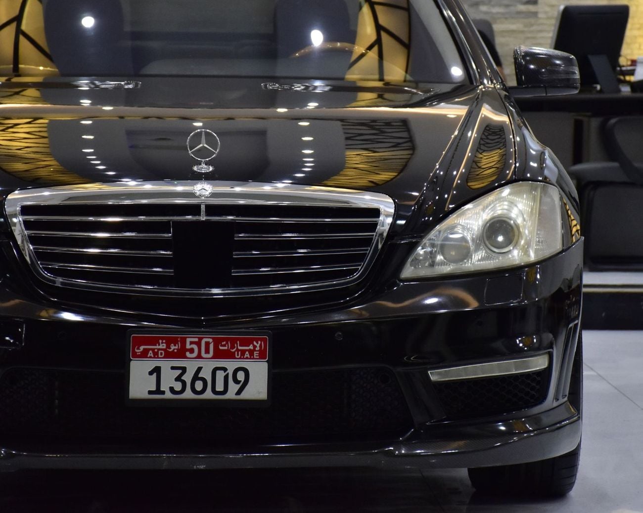 Mercedes Benz S600 EXCELLENT DEAL for our Mercedes Benz S600 AMG V12 ( 2008 Model ) in Black Color Japanese Specs
