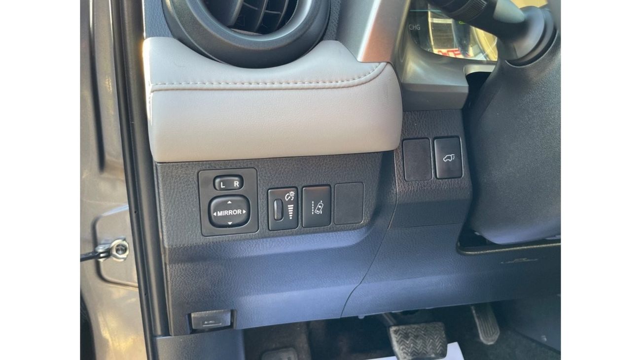 Toyota RAV4 2018 TOYOTA RAV4 XLE HYBRID FULL OPTIONS IMPORTED FROM USA