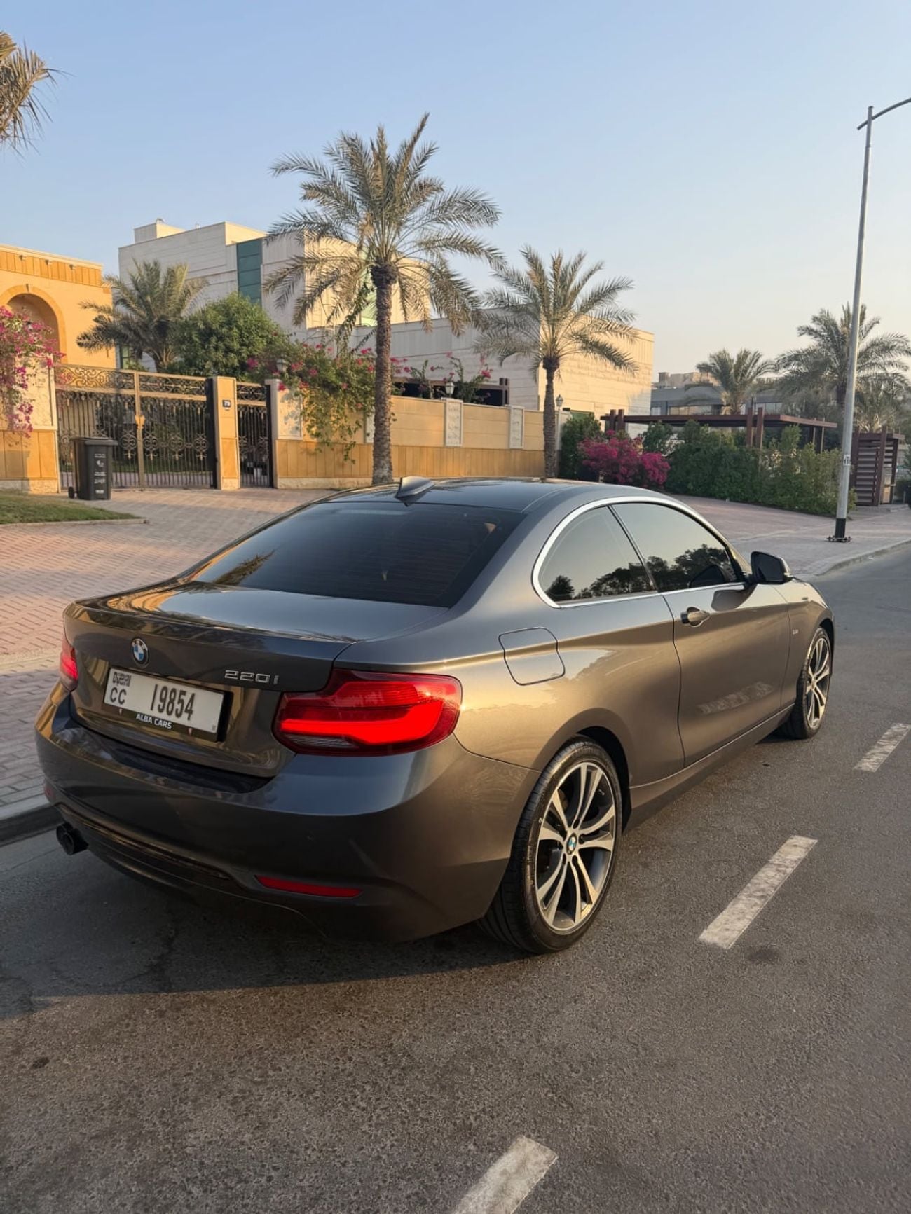 BMW 220i SPORT LINE