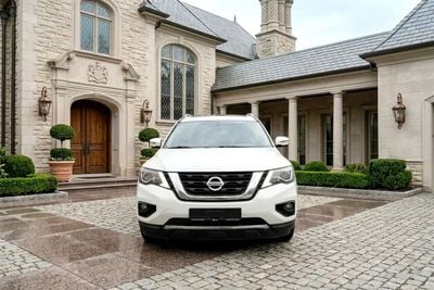 Nissan Pathfinder SL 3.5L (7 Seater) (SL) GCC SPECS WHITE WITH SUNROOF