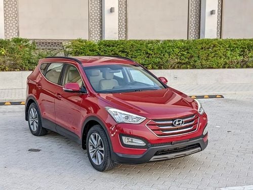 هيونداي سانتا في GCC Mint Condition With Beige Interior Super 7 Seater Family SUV