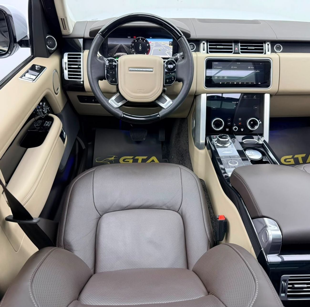 Land Rover Range Rover VOGUE 2019 Range Rover Vogue HSE, Warranty, Full Range Rover Service History, Excellent Condition, GCC