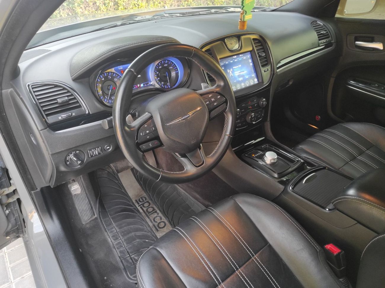 Chrysler 300s Chrysler 300s 2017 usa full opstions