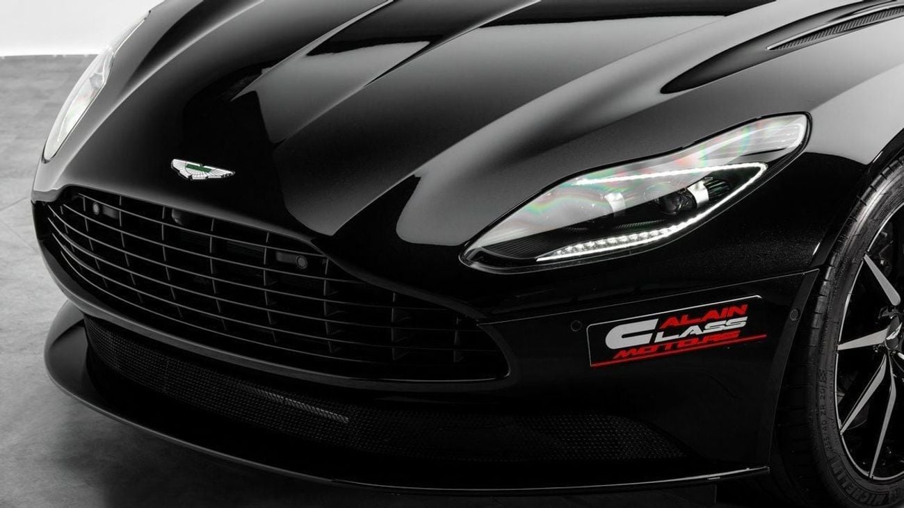 أستون مارتن DB11 V8 - 2020 - GCC Specs
