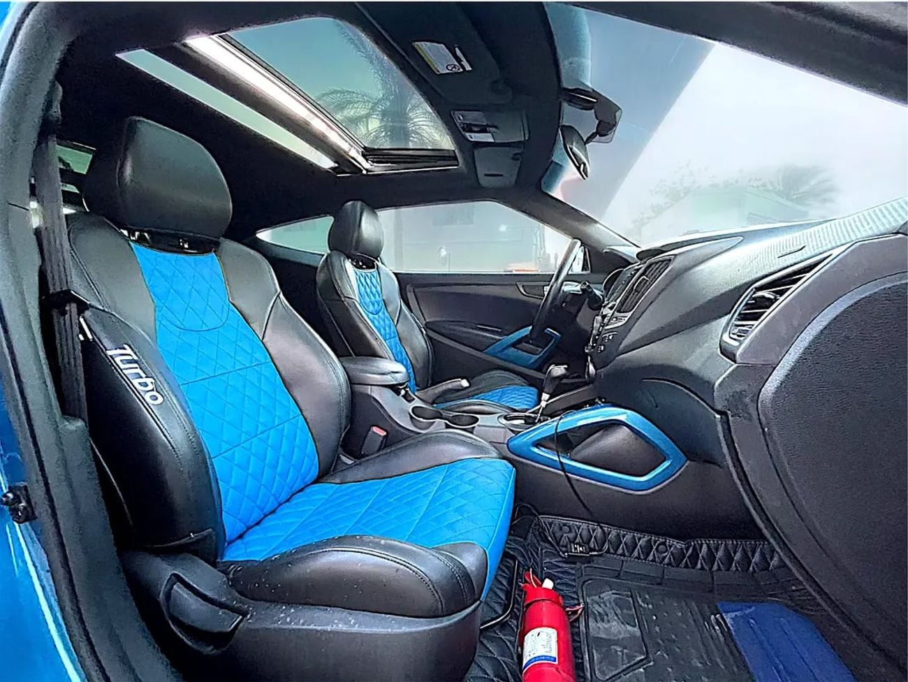 Hyundai Veloster Turbo 1.6L 755 P.M | Turbo GCC Specs - Sporty Hatchback!