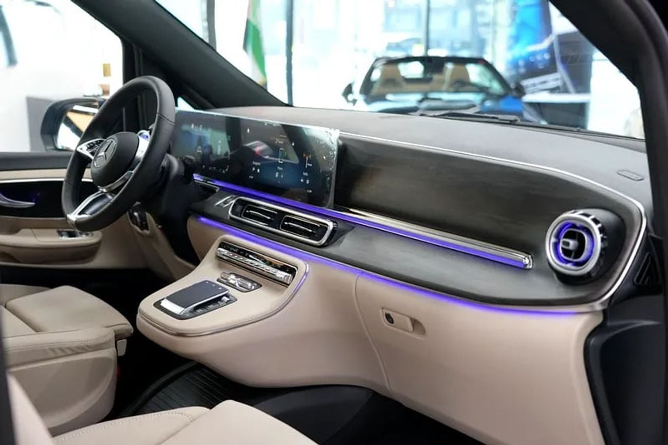 Mercedes Benz V300 Mercede-Benz V 300 AVANTGARDE | GCC 0km | Agency Warranty | 360 View | 64 colors Ambeint Lights