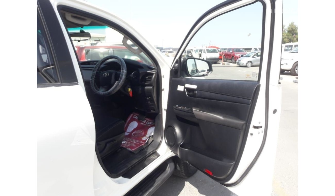 تويوتا هيلوكس Toyota Hilux RIGHT HAND DRIVE (Stock no PM 814)