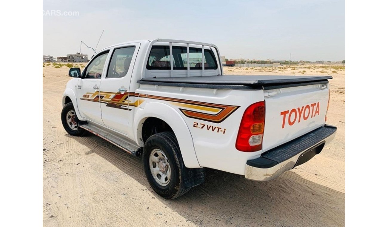 Toyota Hilux Toyota Hilux 2010 White | A 1013