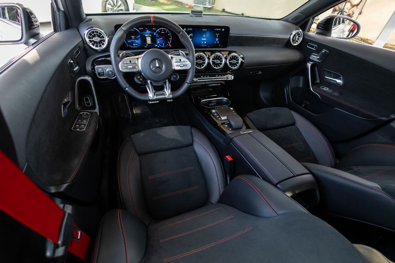 Mercedes-Benz A 35 AMG 4MATIC