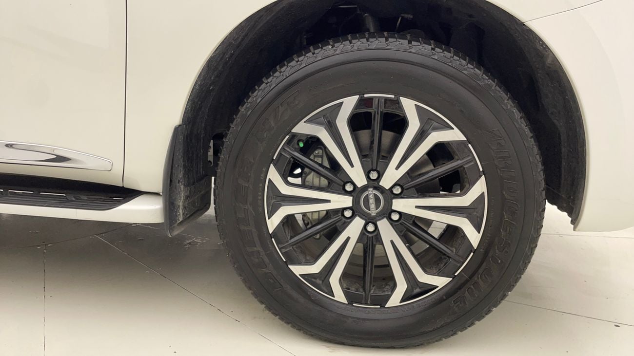 نيسان باترول LE TITANIUM 5.6 | بدون دفعة مقدمة | اختبار القيادة في المنزل