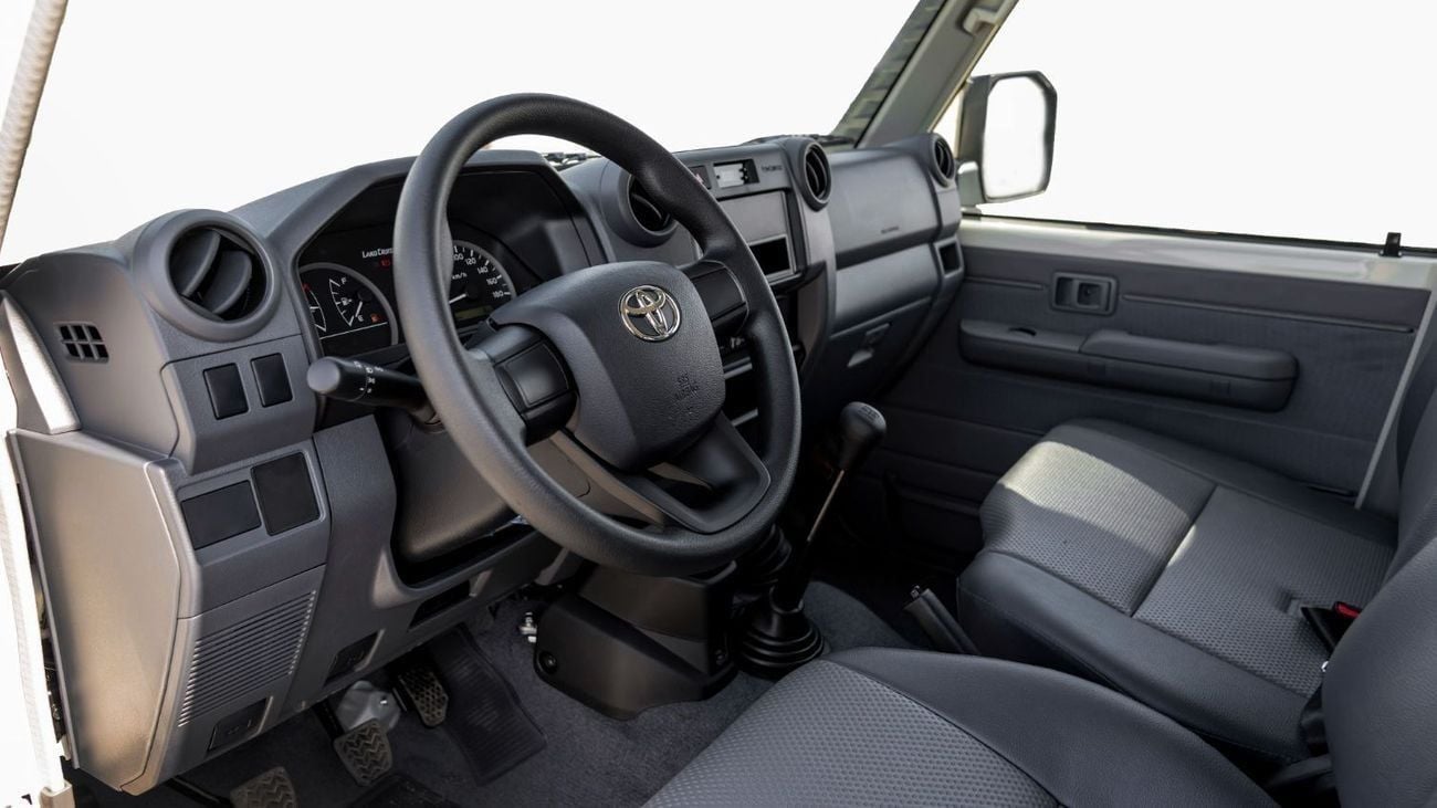 Toyota Land Cruiser 70 