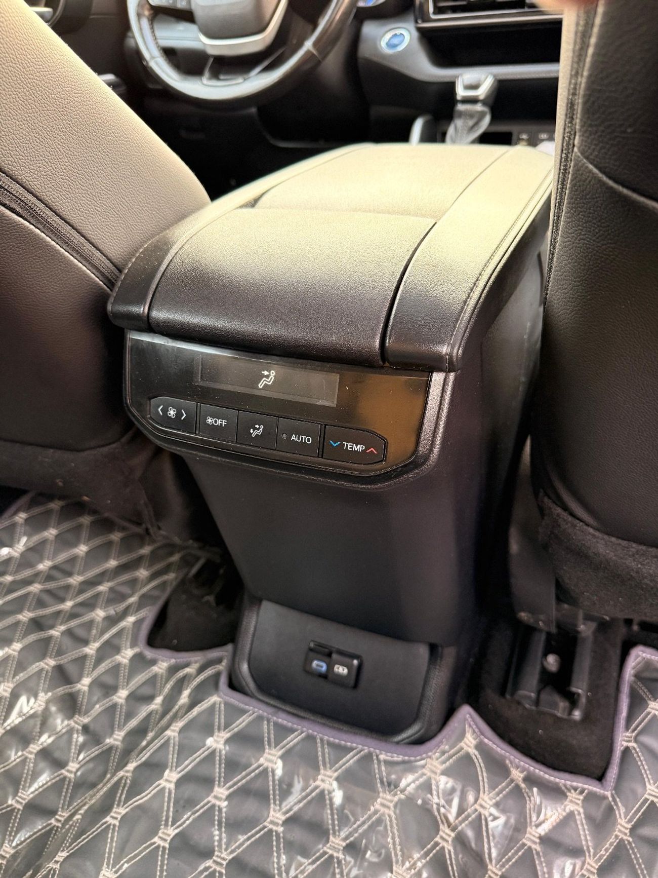 تويوتا هايلاندر GLE 2.5L