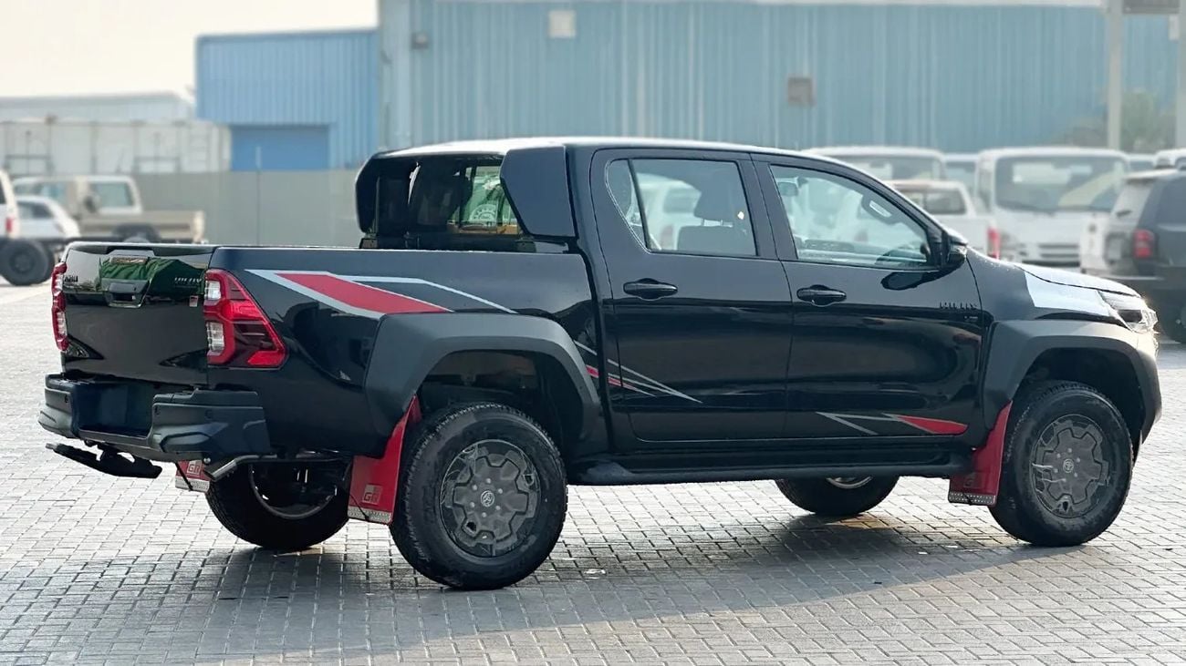 تويوتا هيلوكس Toyota Hilux 4.0L GR Sport Full option Automatic