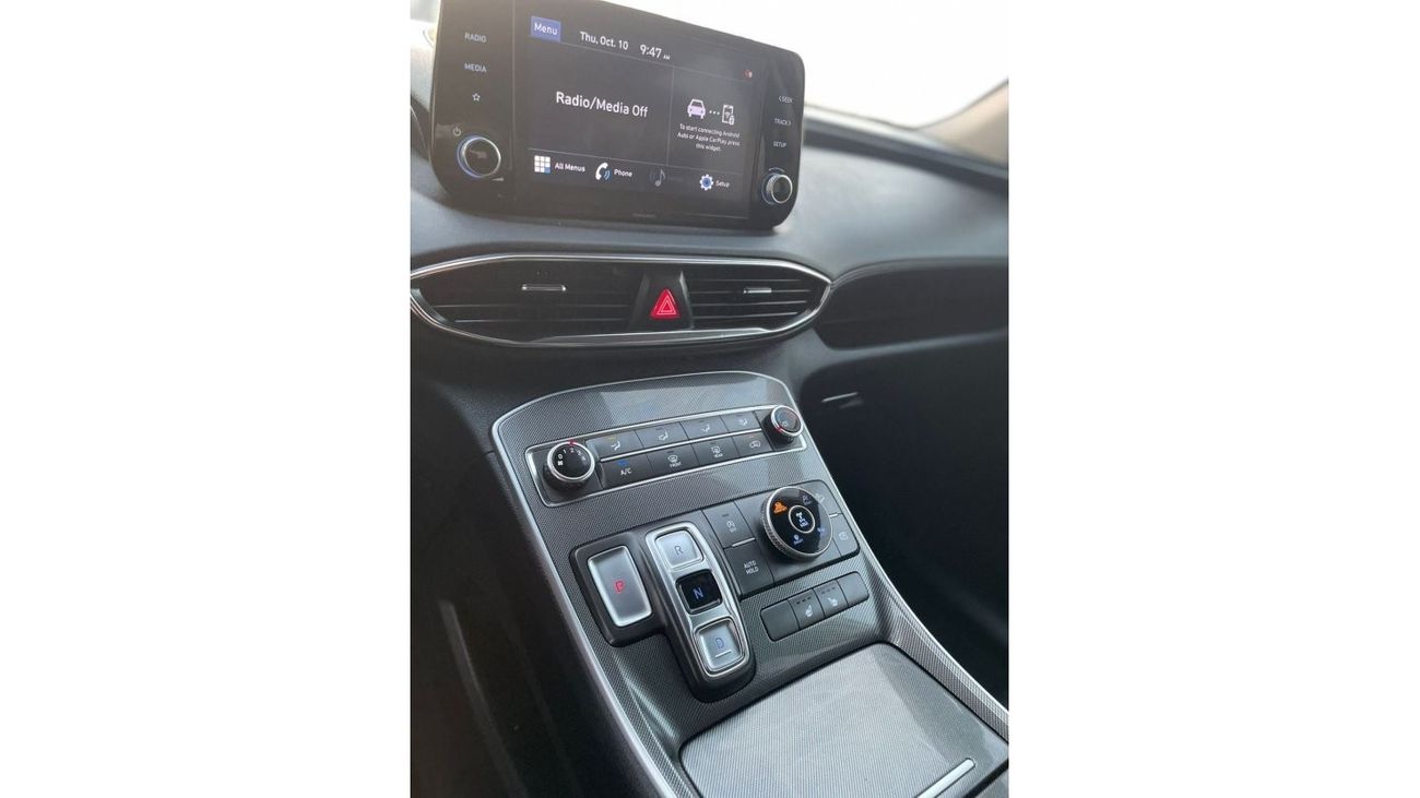 هيونداي سانتا في 2021 Hyundai Santa Fe SEL+ Premium Push Start - 2.5L V4 - AWD 4x4 Multi Drive Mode - 42,600 Mileage