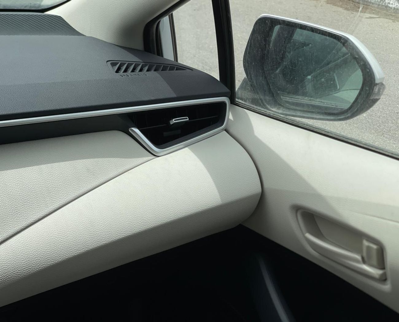 تويوتا كورولا XLI 2.0L STD FWD