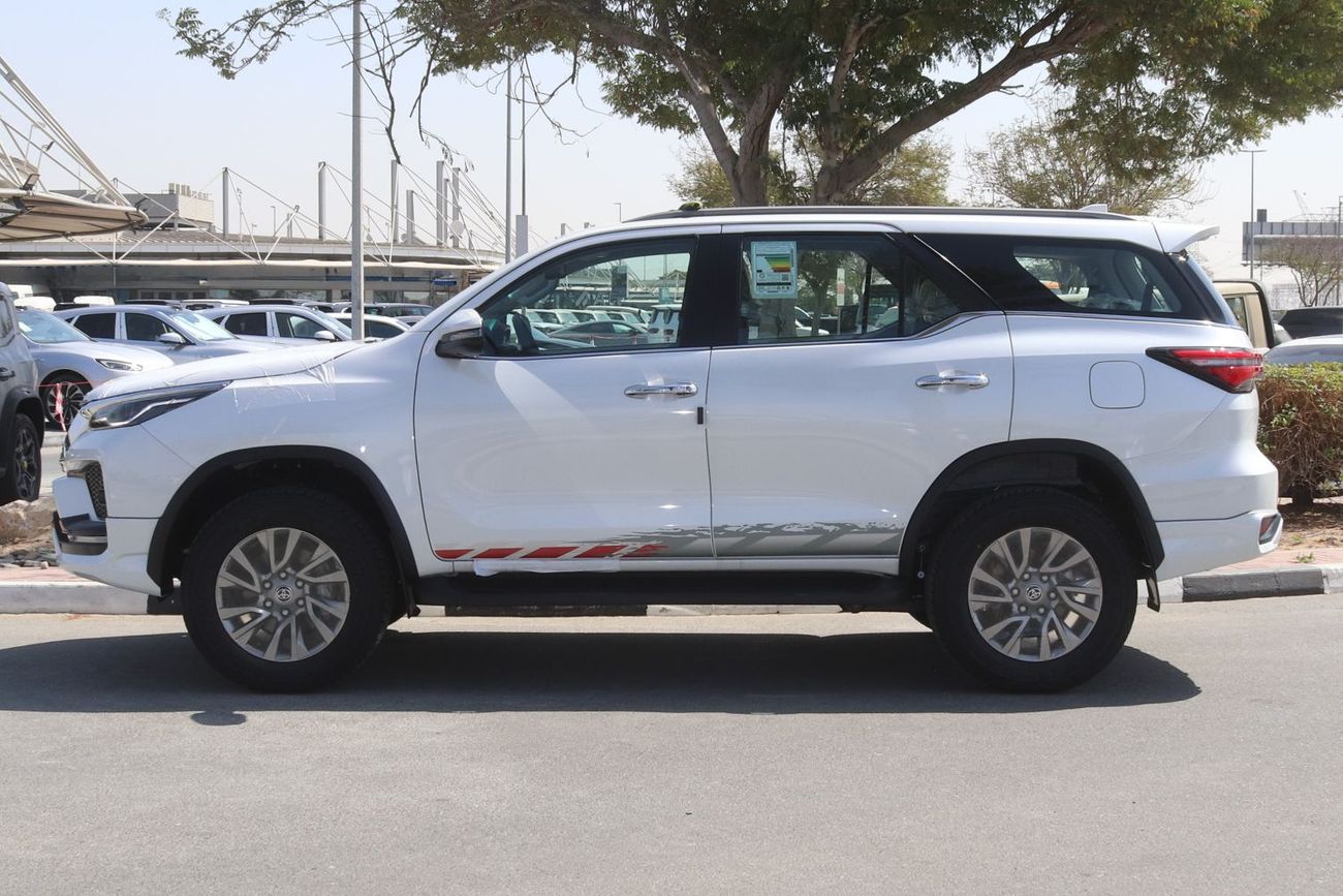 Toyota Fortuner 2026 Model Toyota Fortuner, 4.0L Petrol 4WD 6A/T