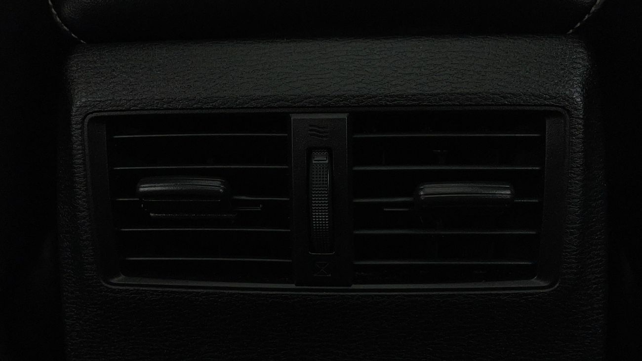 ميتسوبيشي آوتلاندر HL SYNTHETIC LEATHER WITH SUNROOF 2.5 | بدون دفعة مقدمة | اختبار القيادة في المنزل