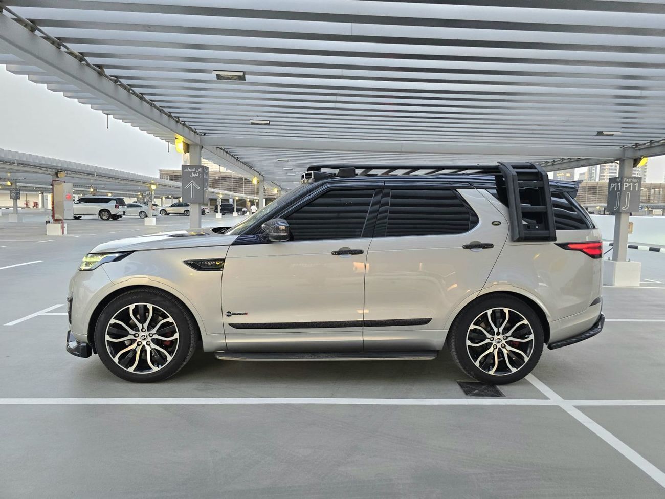 Land Rover Discovery Land Rover Discovery 5 special London Edition 2017 package R-Dynamic HSE 3.0L