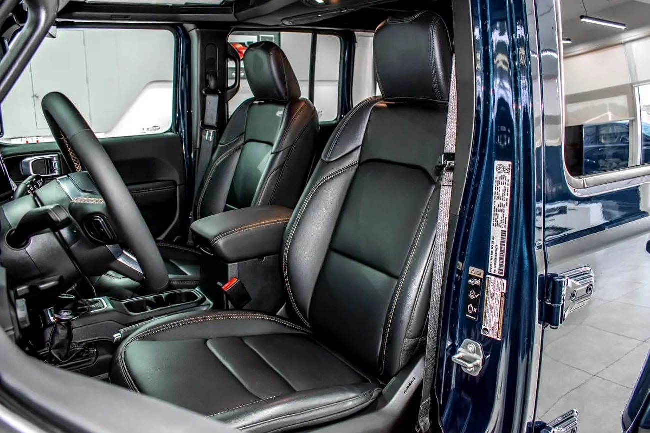 Jeep Wrangler Unlimited Unlimited Sahara 2.0L A/T