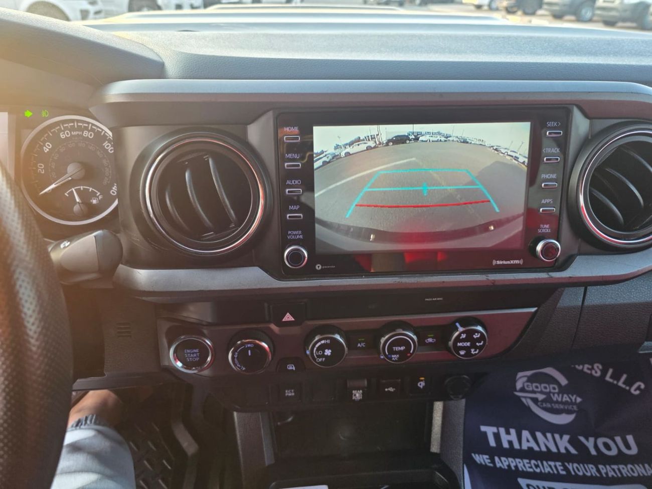 Toyota Tacoma 2020 Toyota Tacoma TRD off Road full option 3.5L V6 4x4 , Push button and leather seats