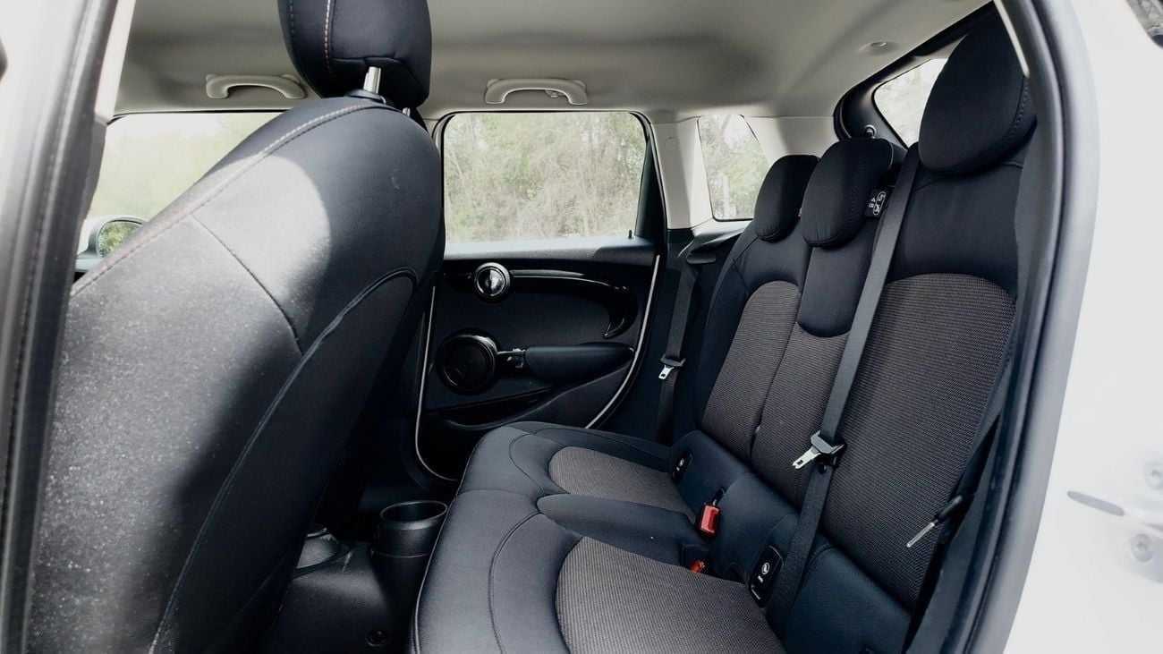 ميني كوبر STD 1.5L (4 Seater)