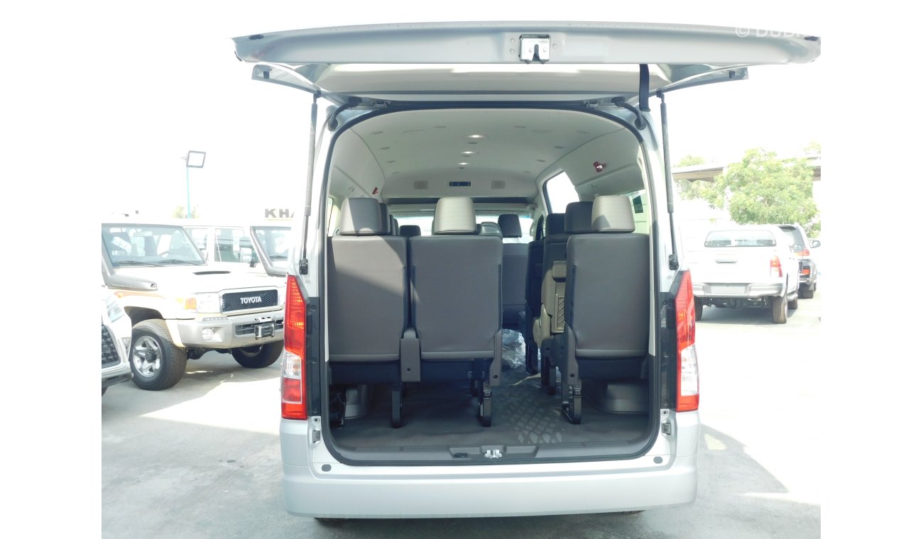 Toyota Hiace High Roof GL 2.8L Bus Diesel 13-Seater A/T