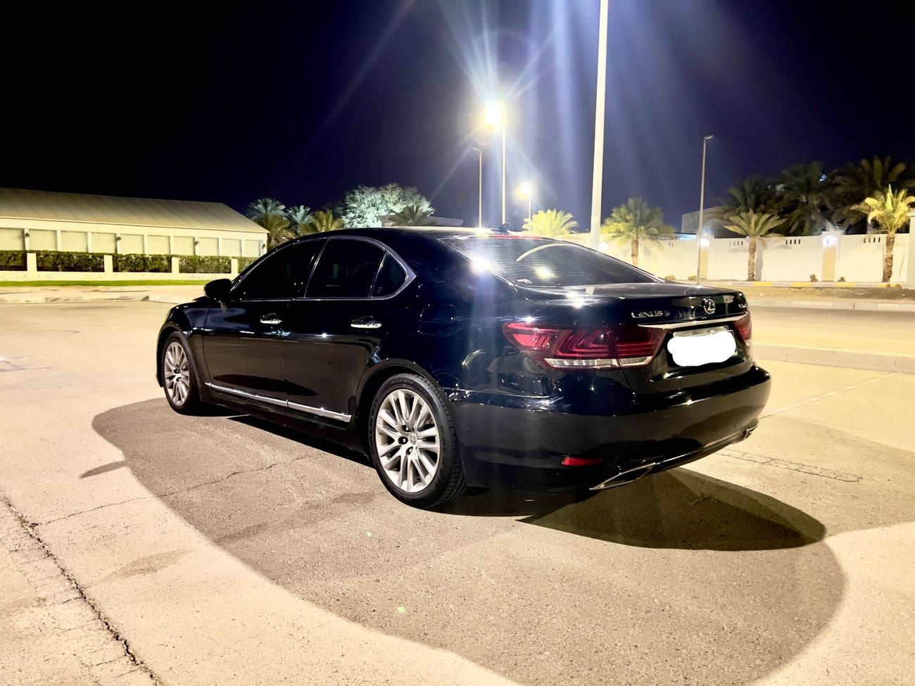 لكزس LS 460 premier 4WD LS 460