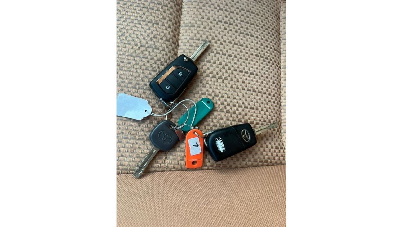 تويوتا فورتونر 2020 TOYOTA FORTUNER 2.7L  // V4 // 4X4 // GCC // CLEAN TITLE // WITH EXCELLENT CONDITION